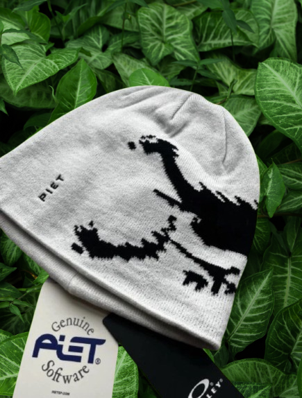 Oakley x Piet Mountain Warm Reversible Collab Winter Logo Beanie