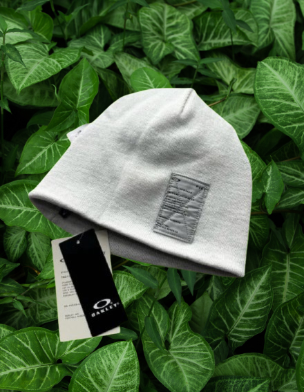 Oakley x Piet Mountain Warm Reversible Collab Winter Logo Beanie